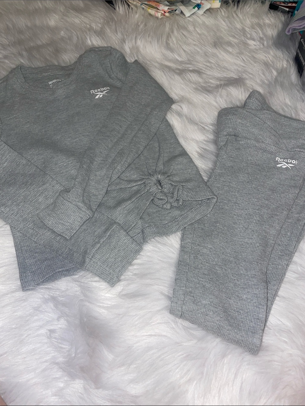 Reebok Kids Gray Ribbed set